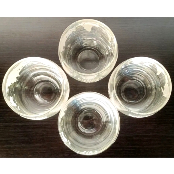 Vintage Seagram's Lowball Glasses - World Map Graphic - VO Edition set of 4 - Picture 3 of 6